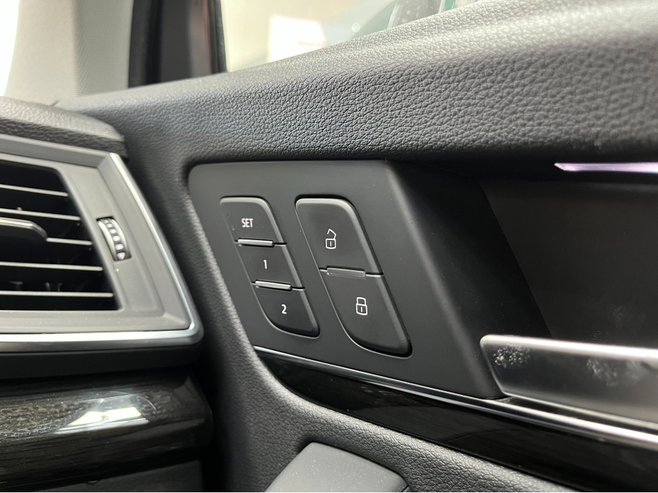 2020 Audi Q5 - image 18