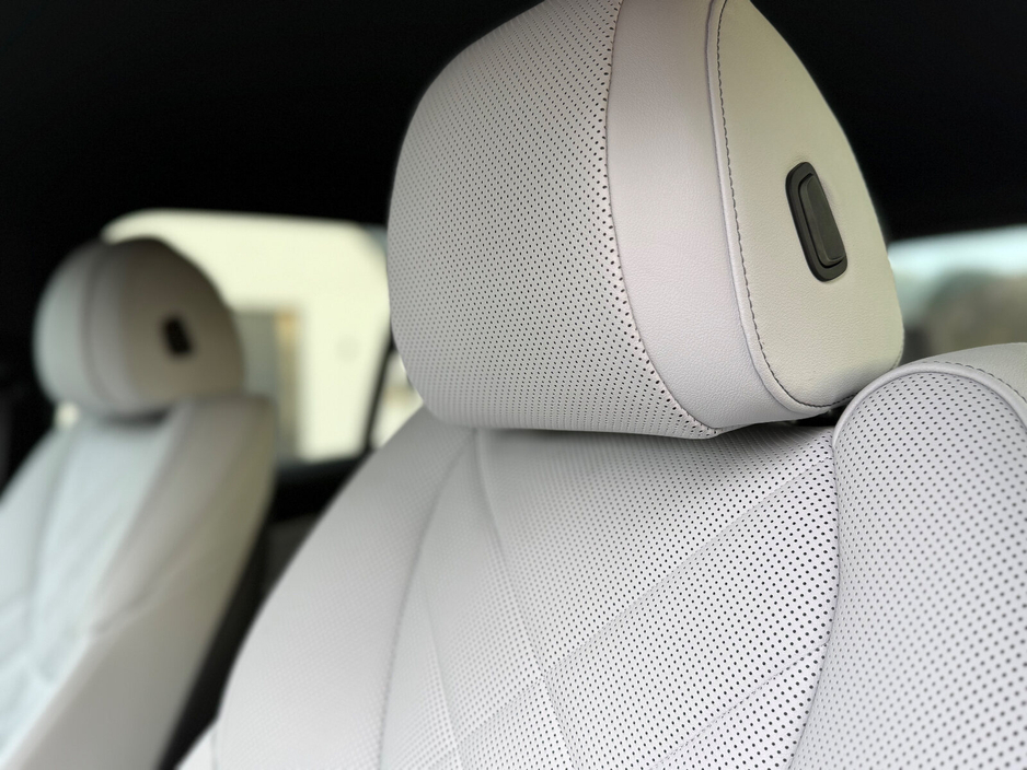 2024 BMW X5 - image 15