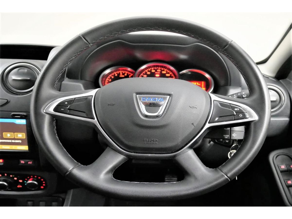 2018 Dacia Duster - image 14