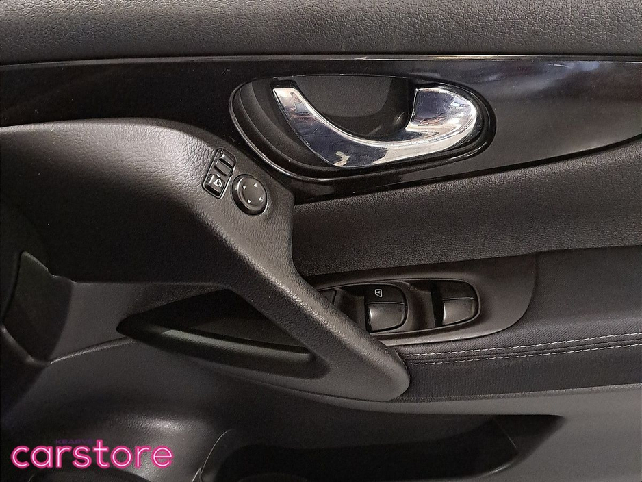 2015 Nissan Qashqai 1.6 DSL SV €12,880