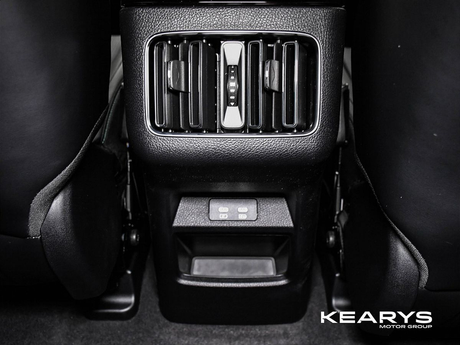 2026 BYD Seal U - image 16