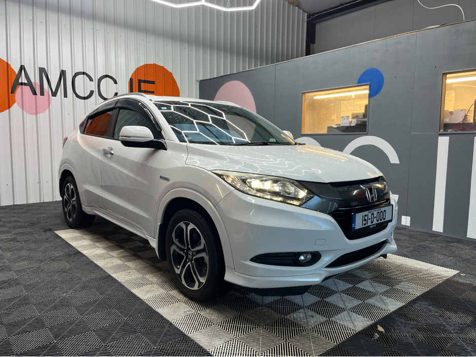 2015 Honda Vezel €15950! 2015 HONDA VEZEL HYBRID Z 1.5 AUTOMATIC / HEATED SEATS / CRUISE CONTROL / REVERSE CAMERA €15,950