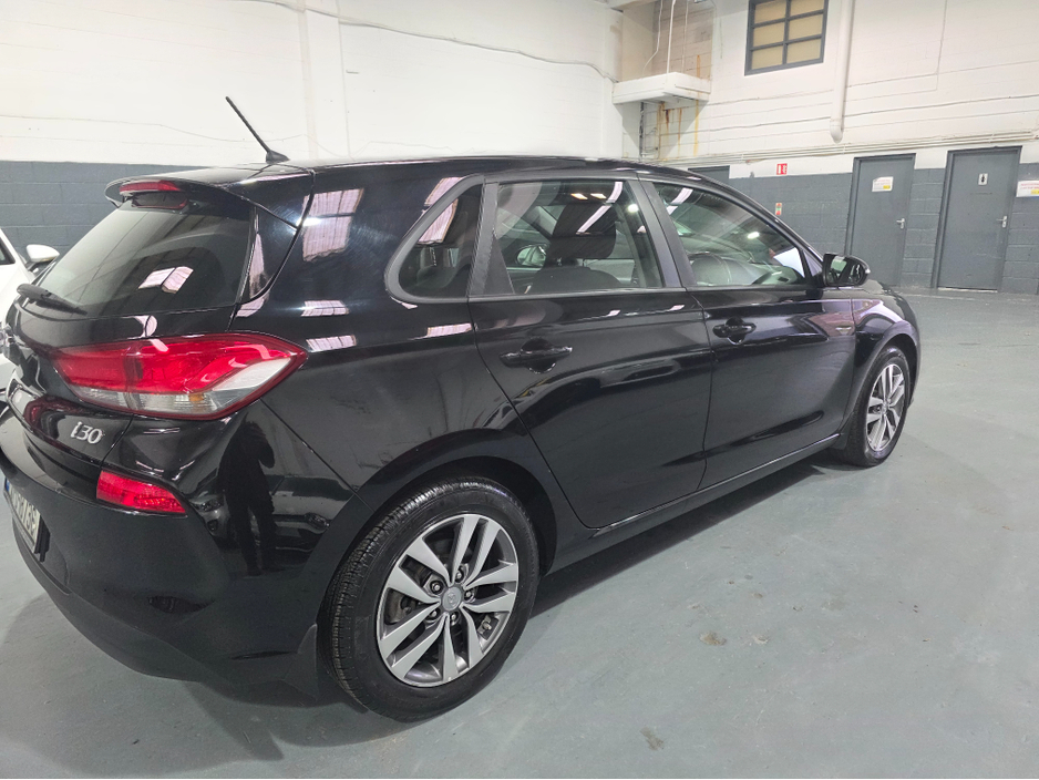 2018 Hyundai i30 - image 6