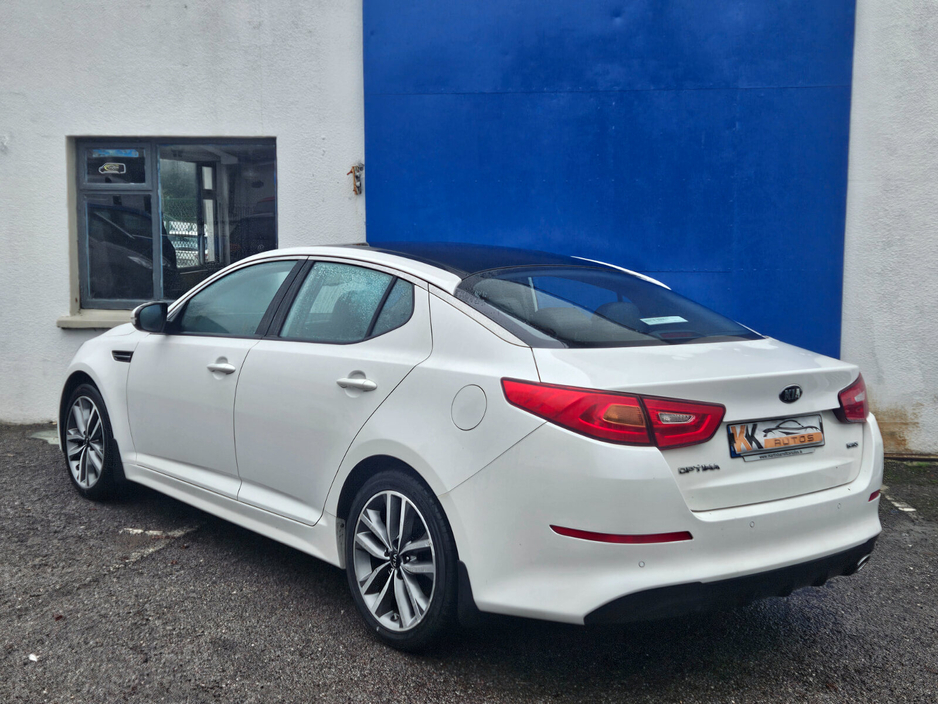 2015 Kia Optima 1.7 D Platinum 18" Alloys €7,950
