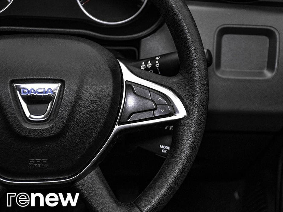 2021 Dacia Duster - image 22