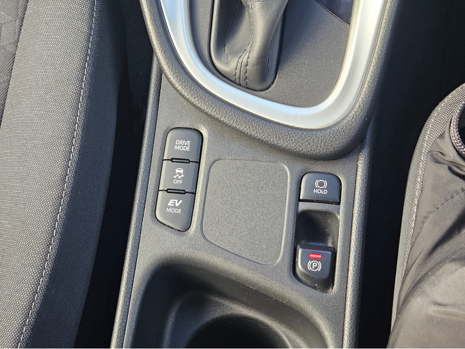 2022 Toyota Yaris ** DEPOSIT TAKEN ** HYBRID LUNA AUTO 4DR €16,950