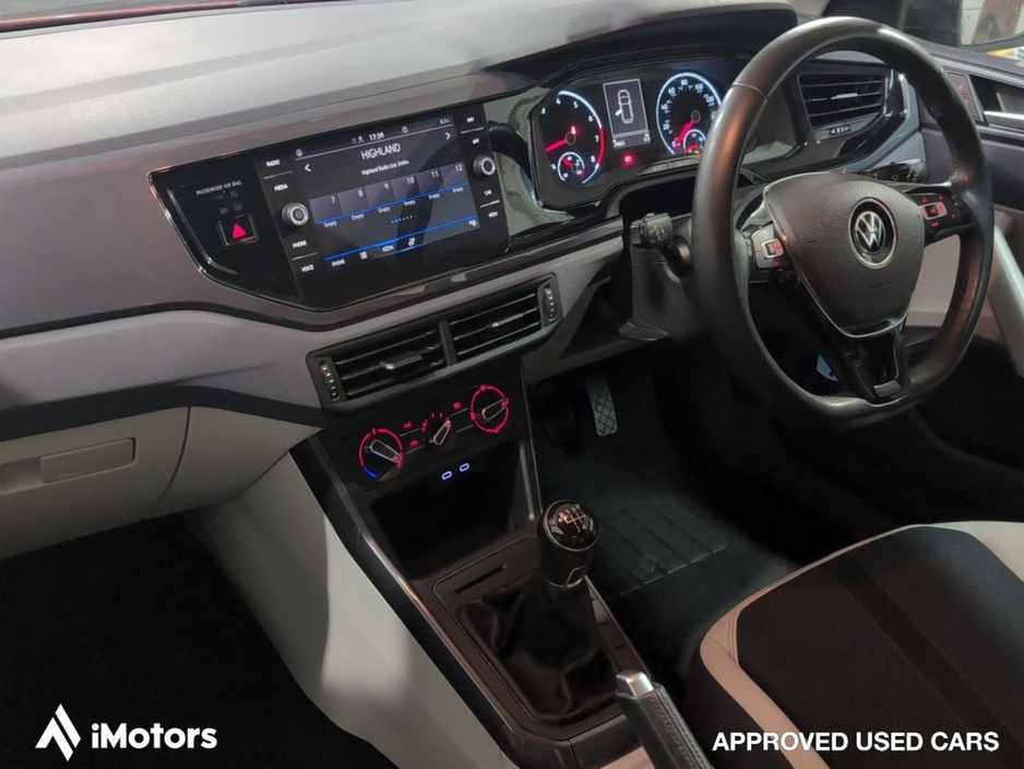 2021 Volkswagen Polo - image 7