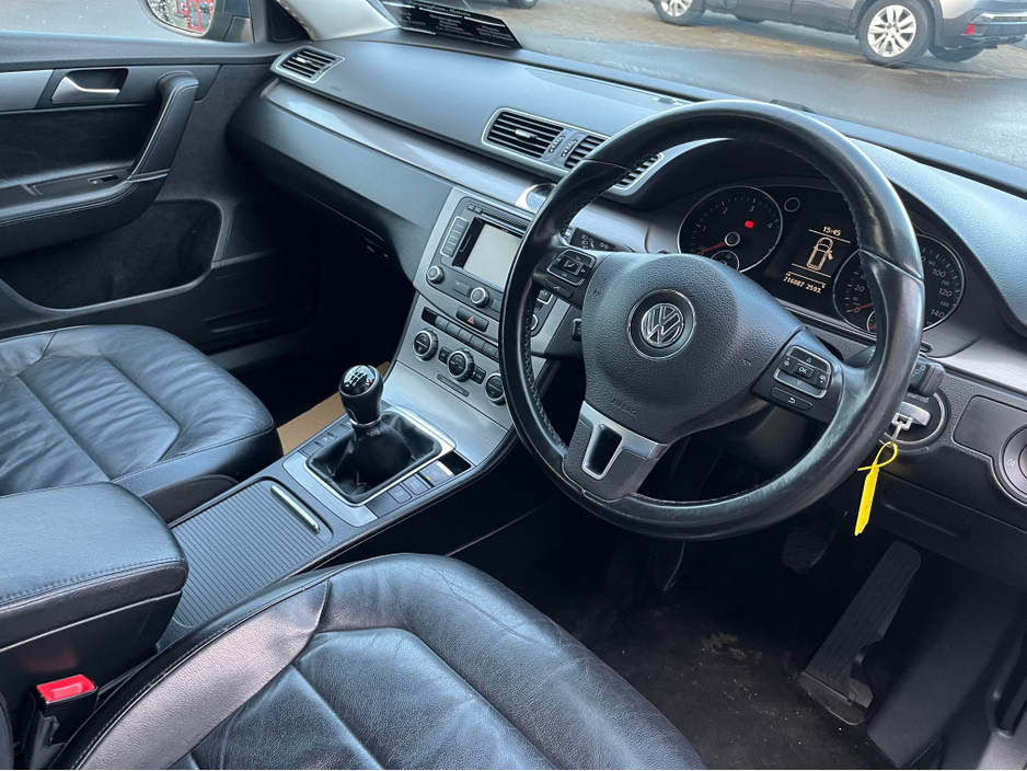 2014 Volkswagen Passat 1.6 TDI EXECUTIVE BLUEMOTION 1 105PS 5DR €6,500
