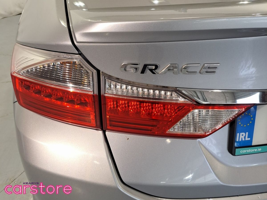 2018 Honda Grace GRACE DAA-GM4 4 DR AUTO €15,880