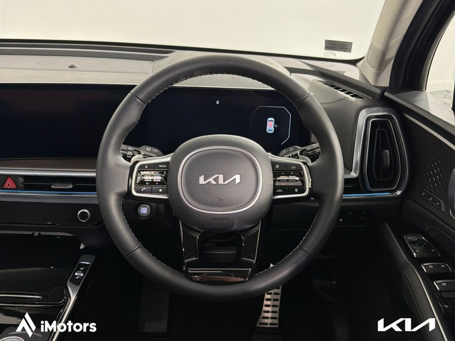 2026 Kia Sorento - image 18