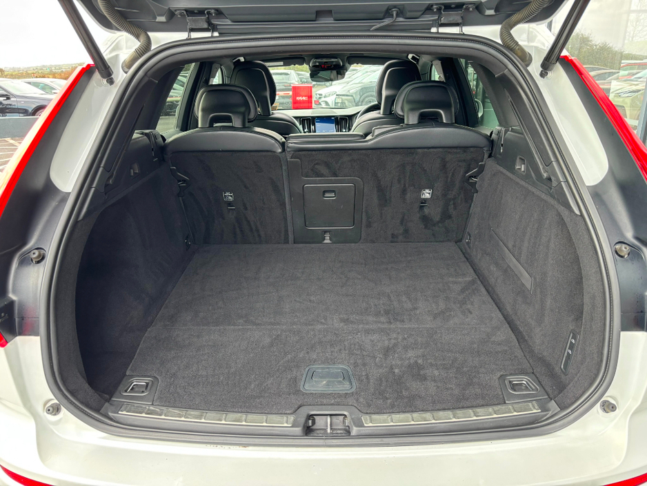 2018 Volvo XC60 T8 R-Design Pro AWD 320BHP €26,995