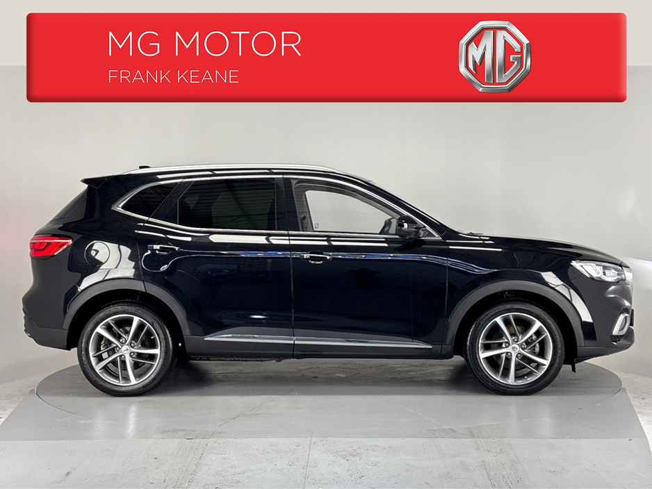 2023 MG HS EXCLUSIVE PHEV AUTO**PANORAMIC SUNROOF**DIGITAL DASH**TOUCHSCREEN MEDIA**APPLE CAR PLAY**HEATED LEATHER SEATS**CRUISE CONTROL**AMBIENT LIGHTING**ELECTRIC TAILGATE**REVERSE CAMERA**PARKING SENSORS** €27,995