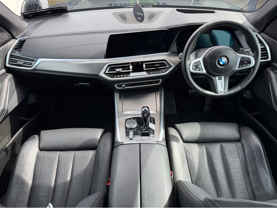 2021 BMW X5 - image 17