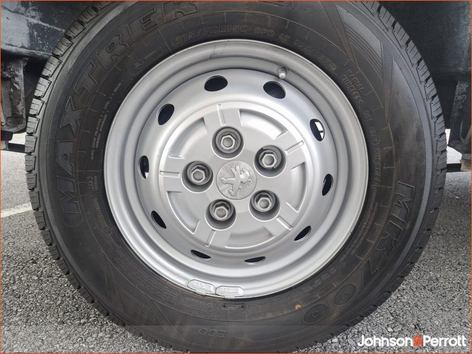 2022 Peugeot Boxer BOXER 335 L3 H2 2.2 HDI Diesel €20,325