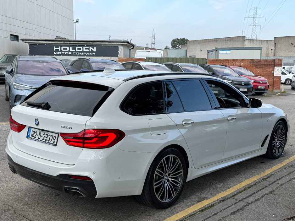 2018 BMW 5 Series - image 9