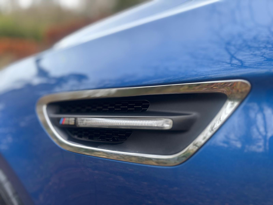 2015 BMW M5 - image 12