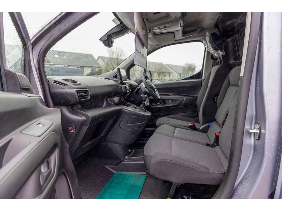 2026 Peugeot Partner 2026 PRE REG OFFER PARTNER PROF PLUS 1.5 HDI 100 €23,750