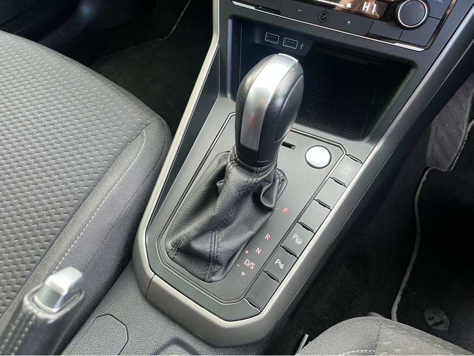 2020 Volkswagen Polo COMFORTLINE AUTOMATIC 1.0 PETROL //ADAPTIVE CRUISE CONTROL//KEYLESS ENTRY//WIRELESS PHONE CHARGING//REVERSE CAMERA// €17,950