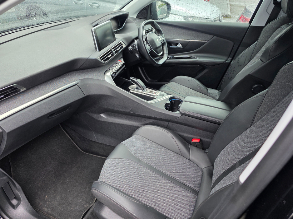 2020 Peugeot 3008 - image 21