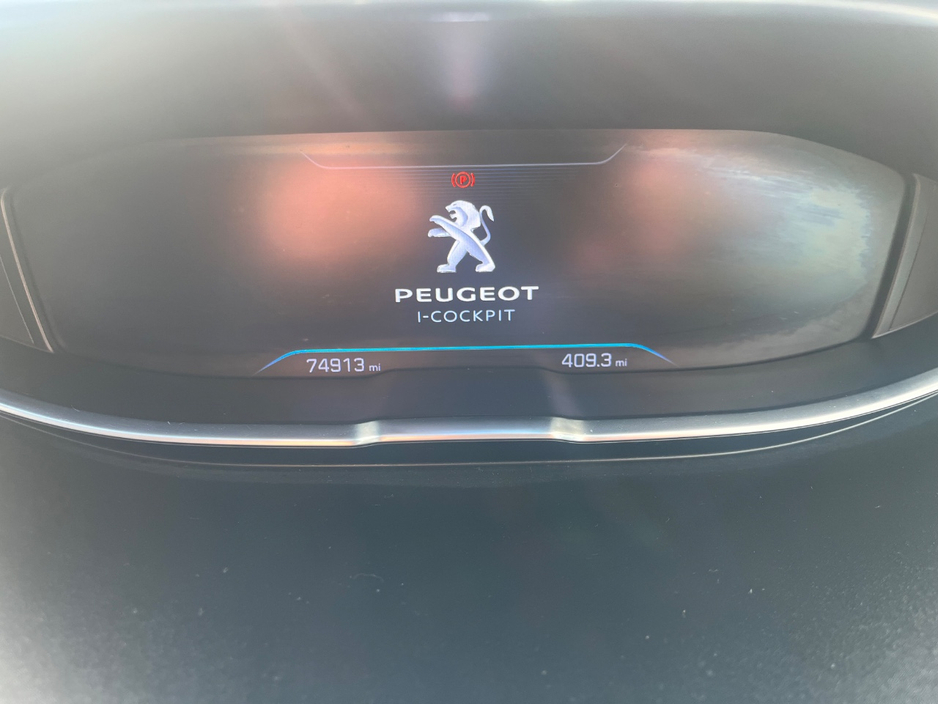 2019 Peugeot 5008 - image 19