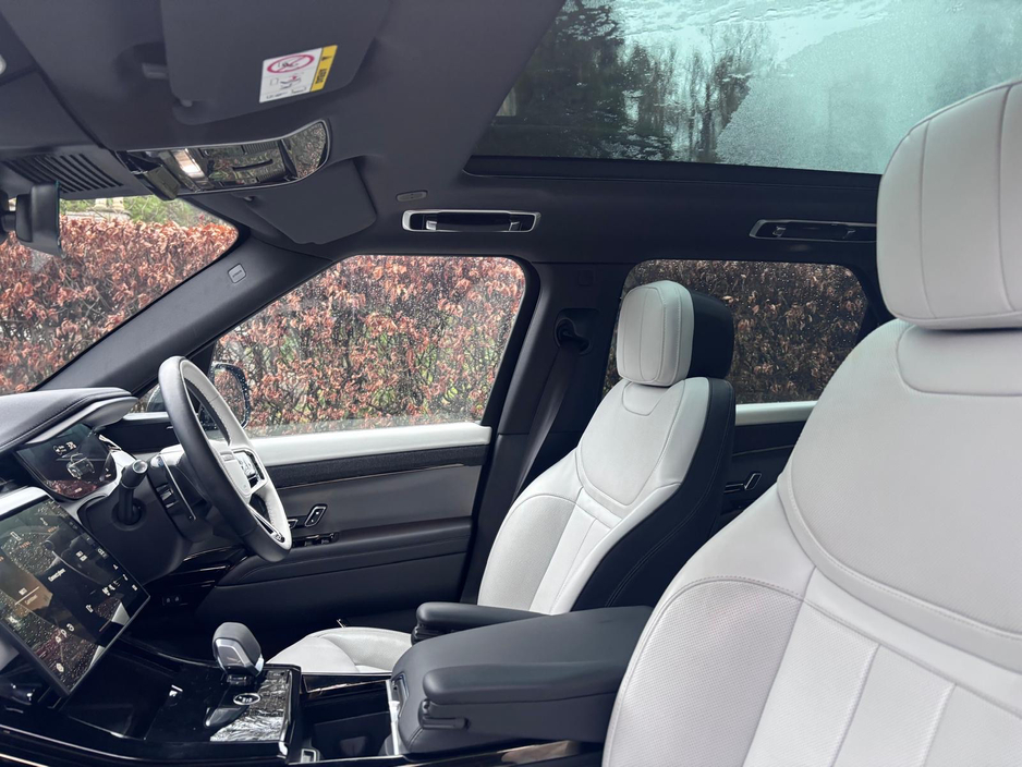2024 Land Rover Range Rover Sport P460E DYNAMIC SE *Huge Specification* €103,950