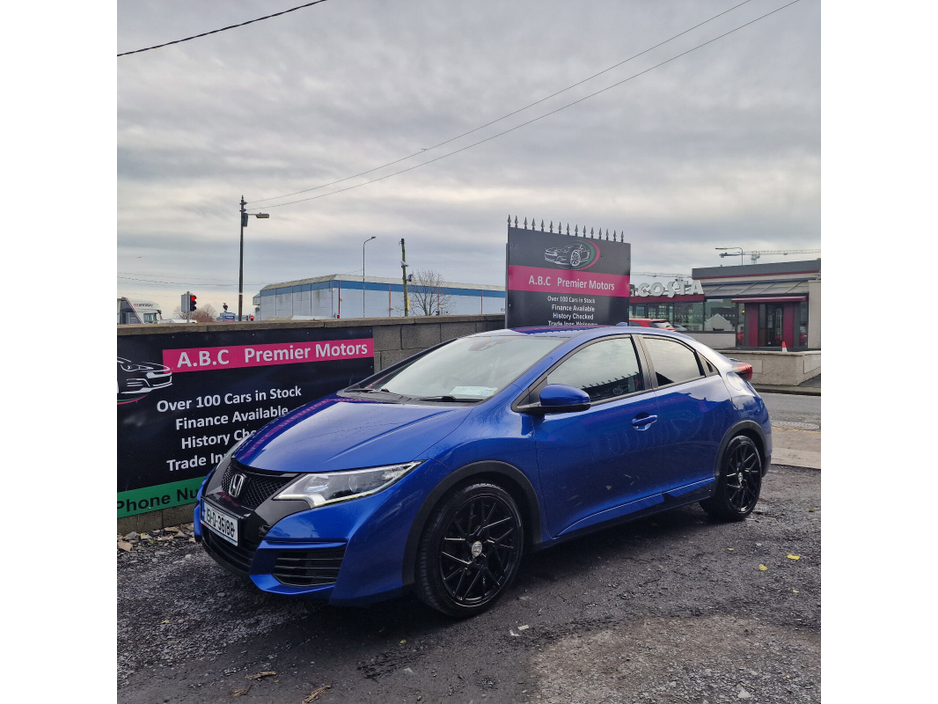 2015 Honda Civic - image 5