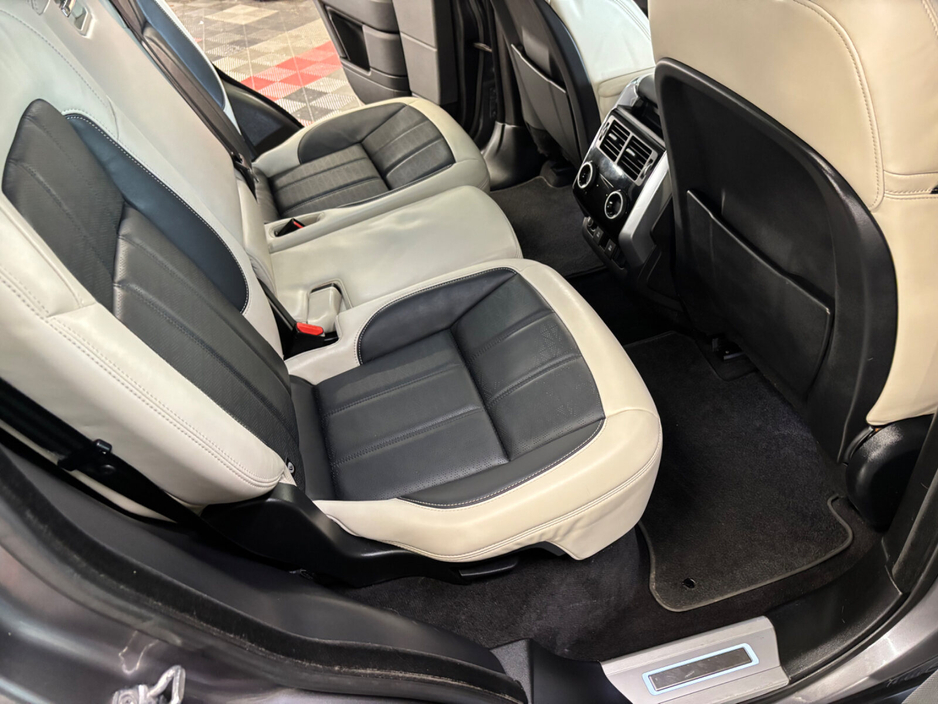 2019 Land Rover Range Rover Sport - image 12