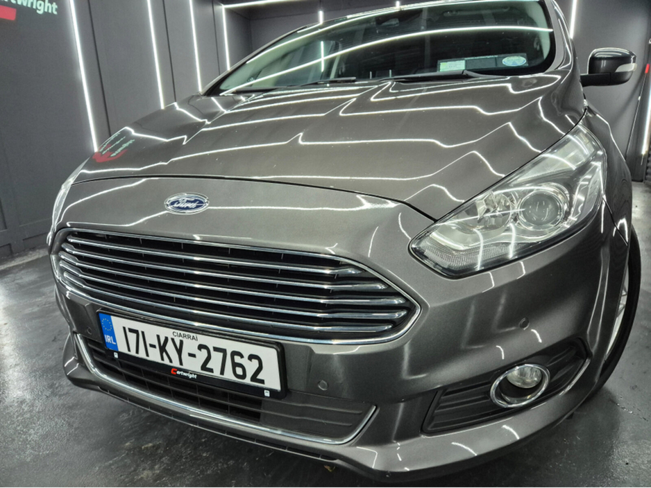 2017 Ford S-Max - image 4