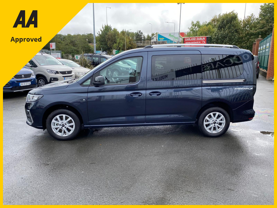 2024 Ford Tourneo Connect - image 4