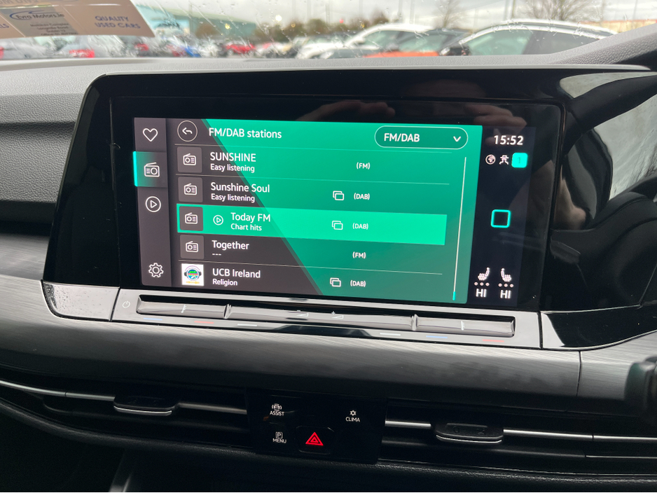 2021 Volkswagen Golf - image 18