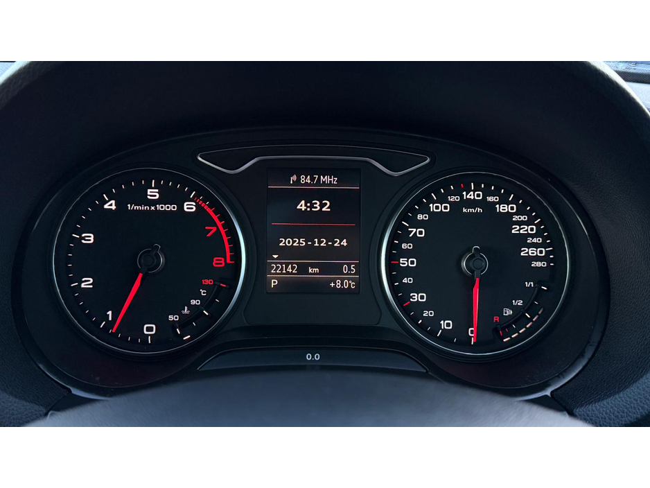 2015 Audi A3 - image 11