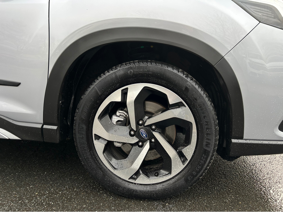 2023 Subaru Forester - image 30