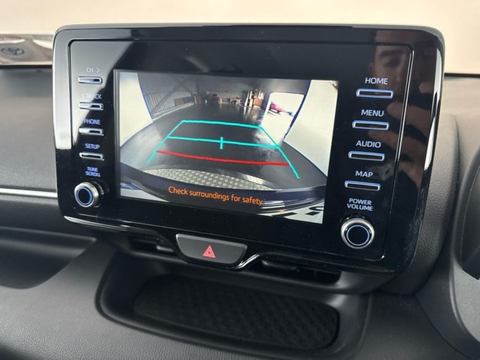 2023 Toyota Yaris HYBRID LUNA €23,950