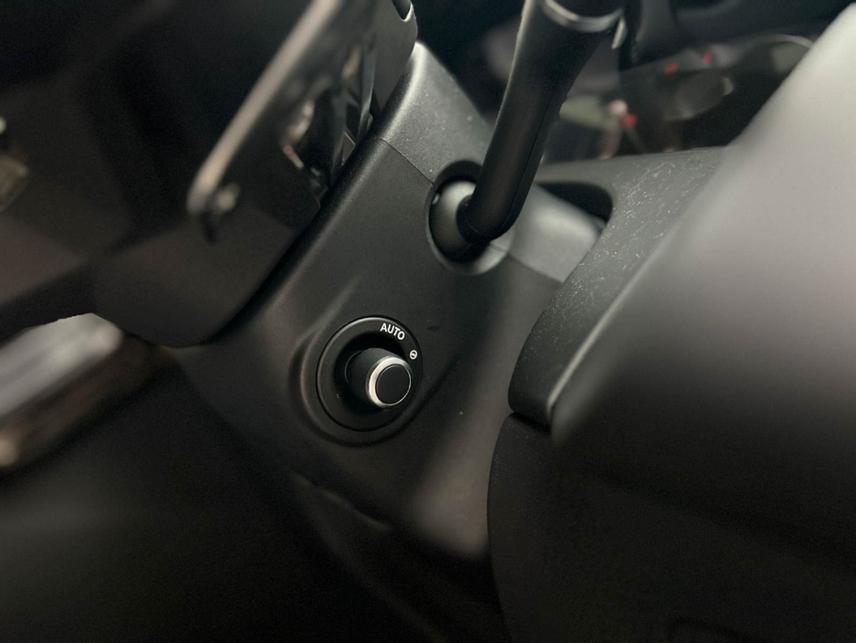 2024 Land Rover Range Rover Velar HSE P400e *PAN ROOF* €65,990