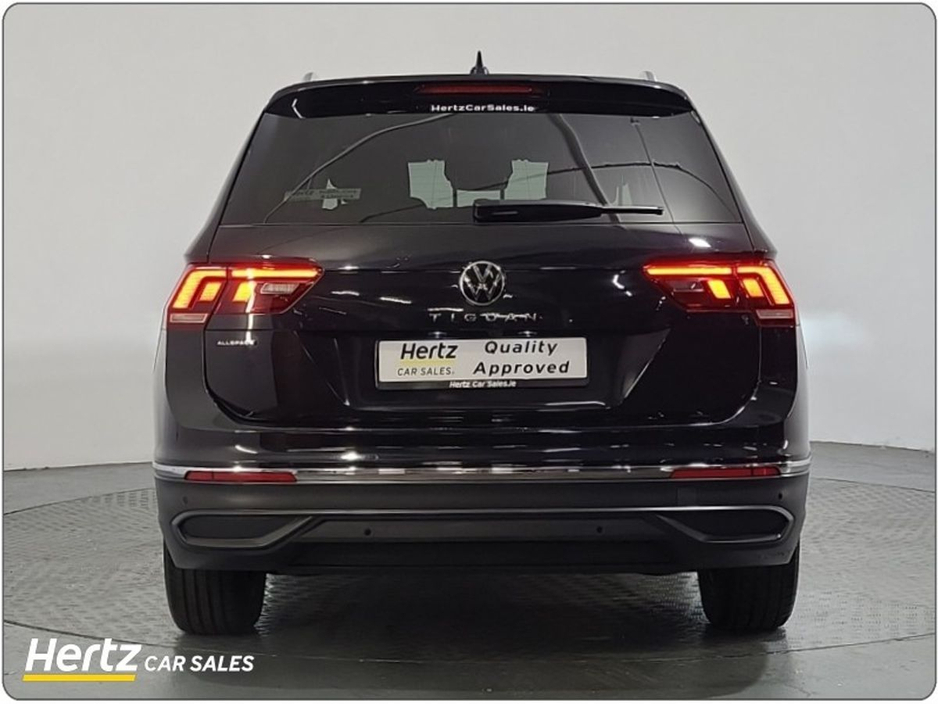 2024 Volkswagen Tiguan - image 19