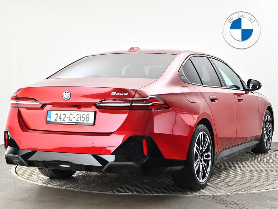 2024 BMW 5 Series - image 22