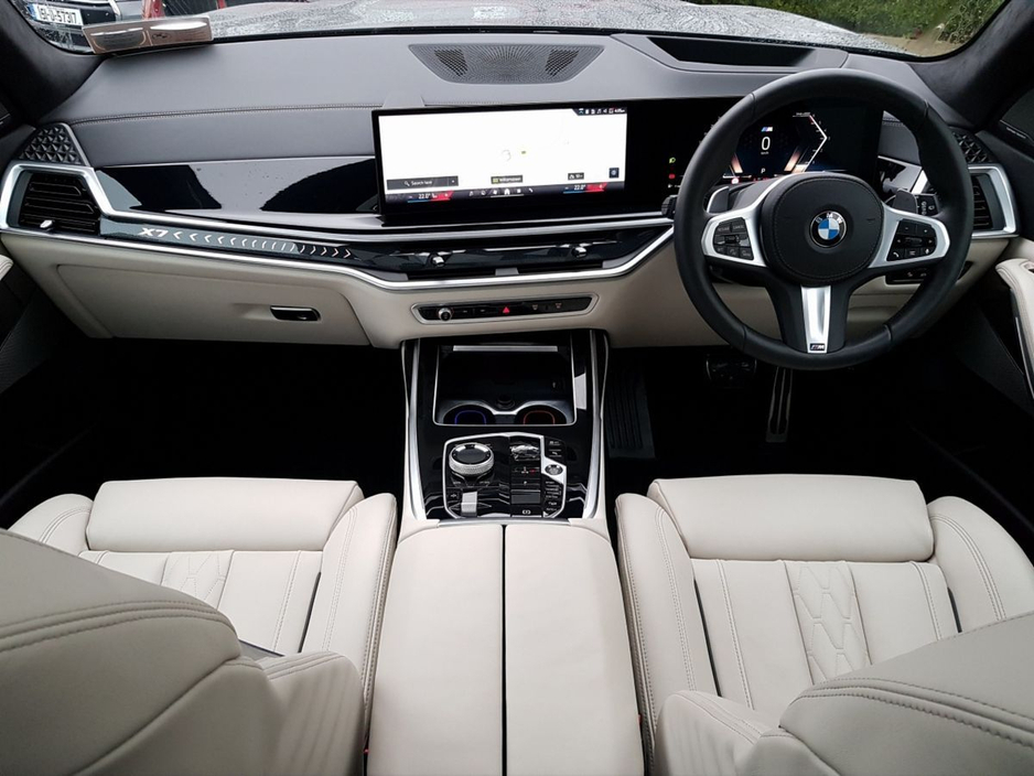 2025 BMW X7 xDrive40d M Sport €179,995