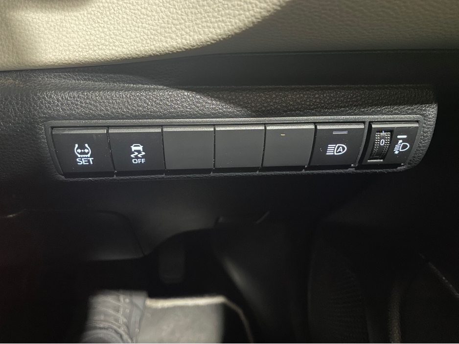 2022 Toyota Corolla HYBRID SOL SALOON 4DR FULL SERVICE HISTORY €19,950