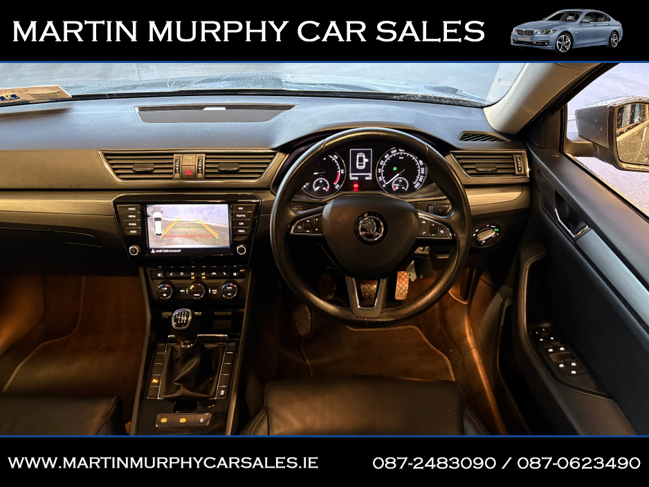 2017 Skoda Superb - image 12