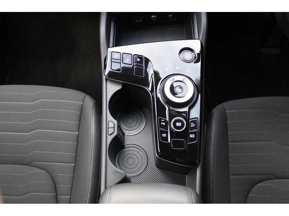 2023 Kia Sportage - image 22