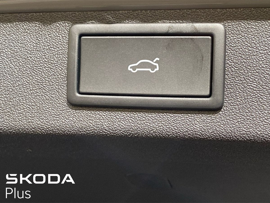 2025 Skoda Enyaq - image 26