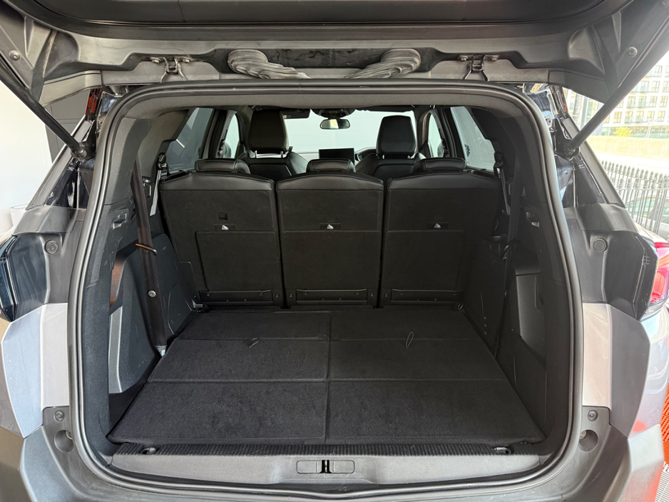 2023 Peugeot 5008 - image 19