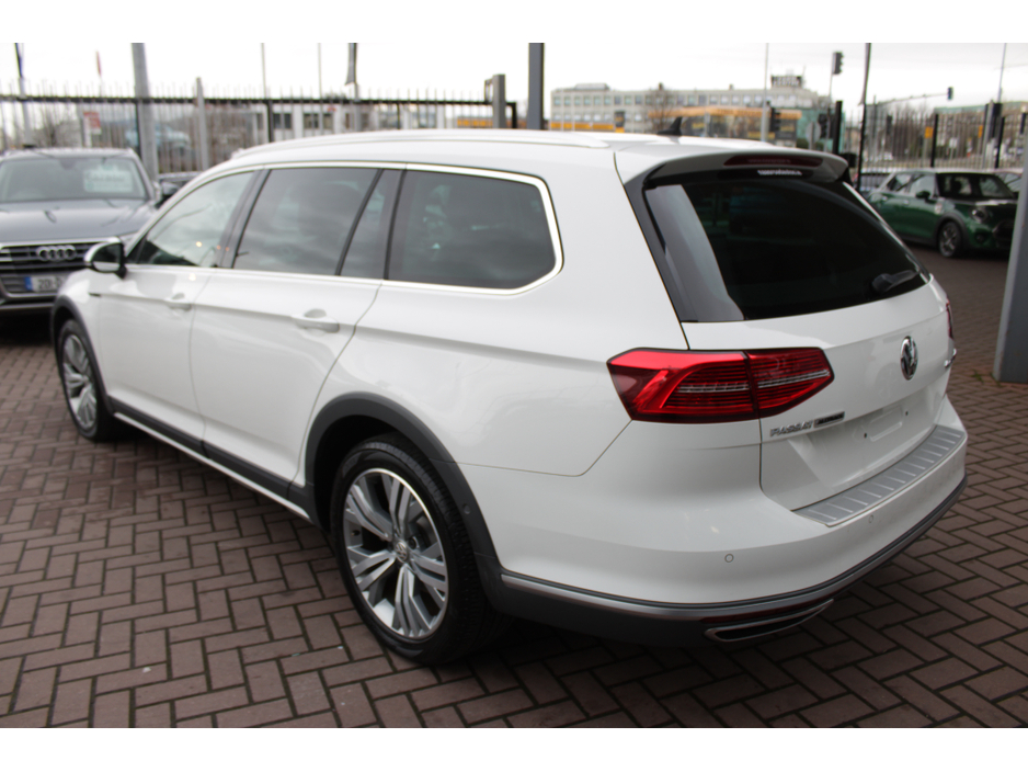 2019 Volkswagen Passat 2.0TDI 150BHP ALLTRACKEDITION 5DR ESTATE AUTOMATIC // STUNNING CAR WITH ONLY 108, 000 KMS // BUY WITH CONFIDENCE AA AND SIMI APPROVED DEALER 2025 // FINANCE ARRANGED // ALL TRADE INS WELCOME // €23,950