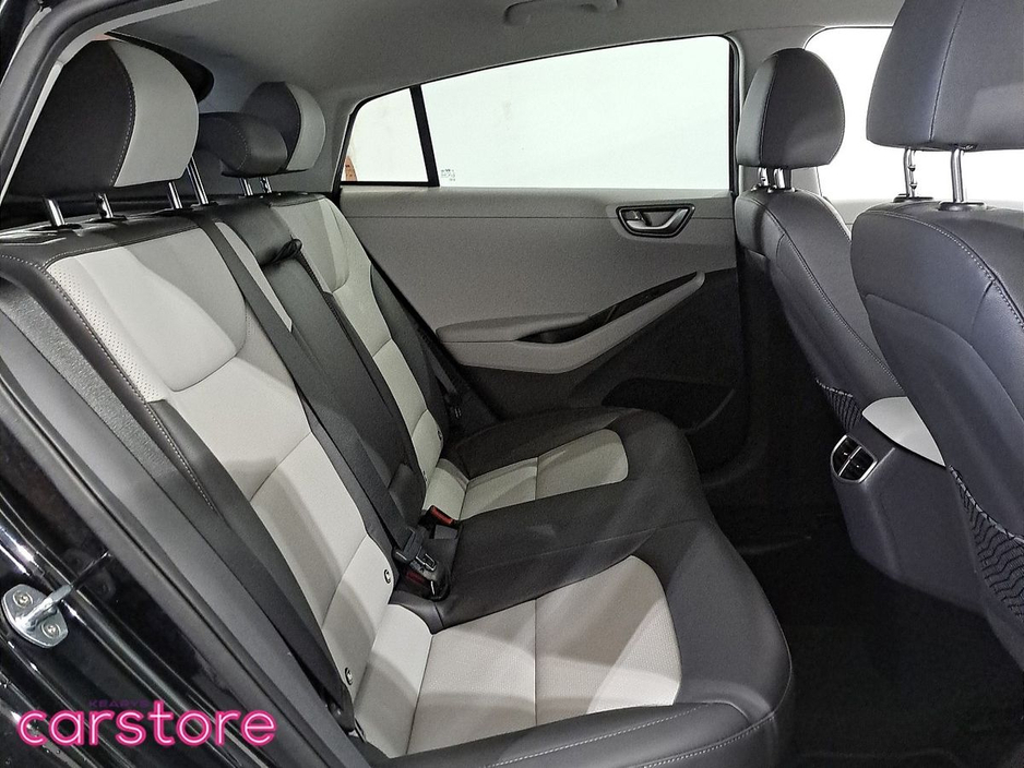 2020 Hyundai Ioniq - image 13