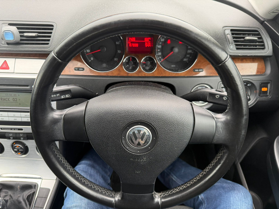 2007 Volkswagen Passat - image 10