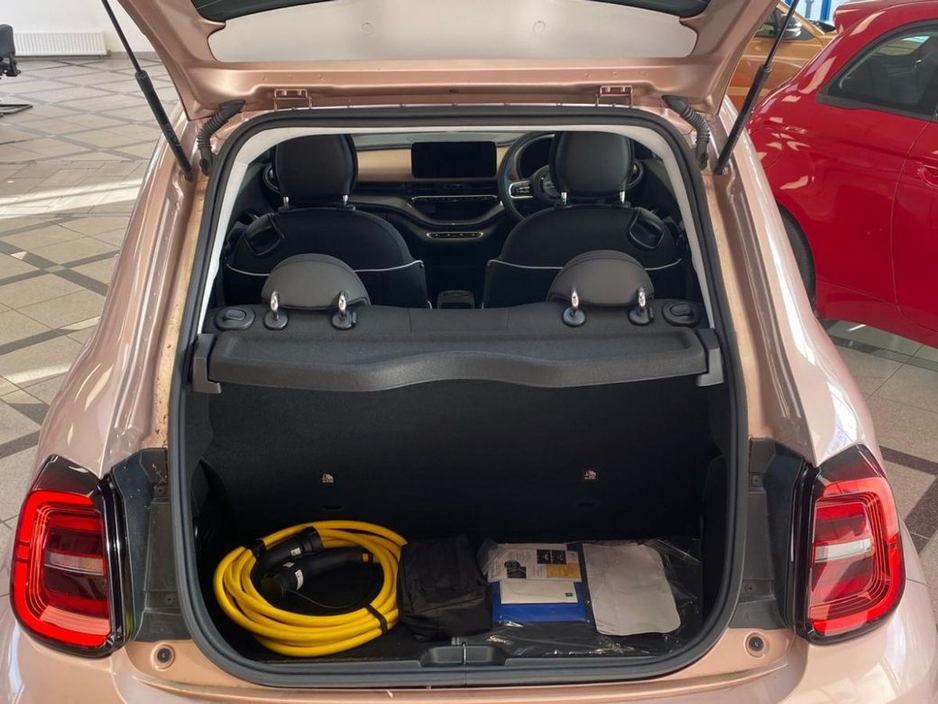 2025 Fiat 500e Icon 42KWH 3DR Auto €19,950