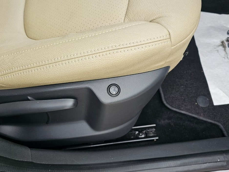 2016 Renault Captur - image 21