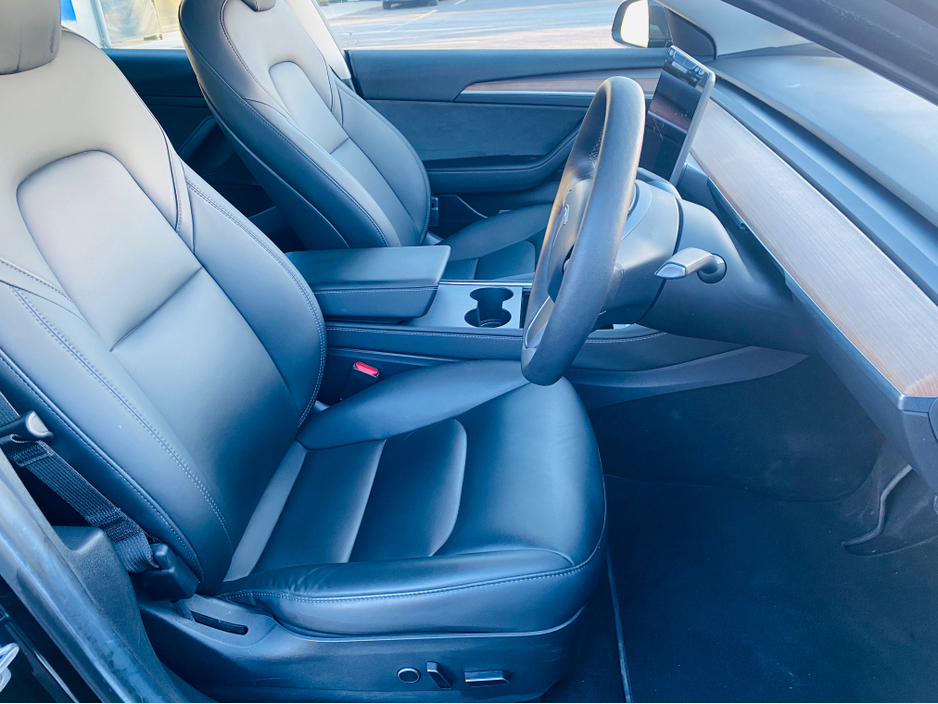2021 Tesla Model 3 - image 13