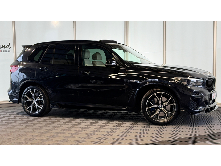 2022 BMW X5 - image 16