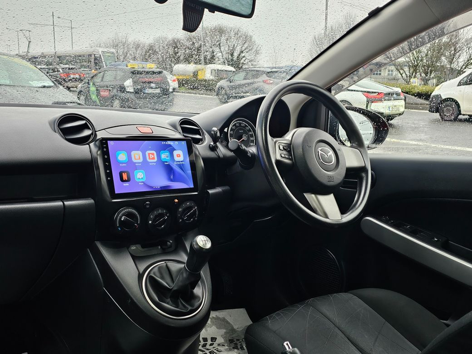 2014 Mazda Demio - image 19